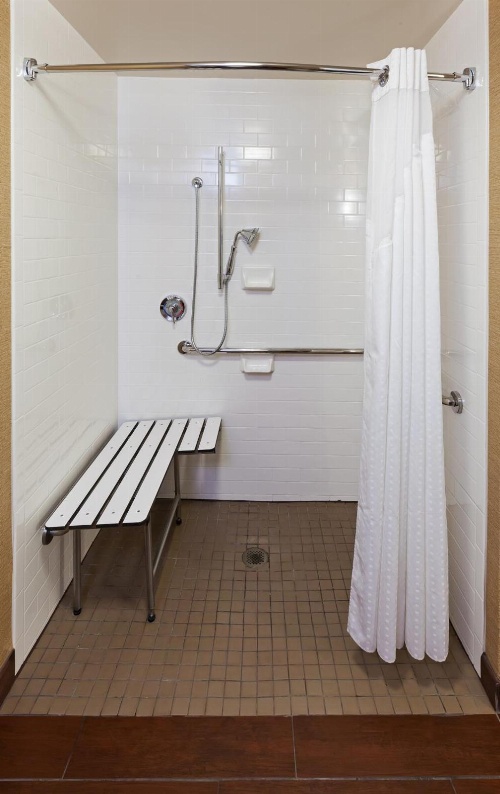 Holiday Inn Ardmore Convention Center image 3