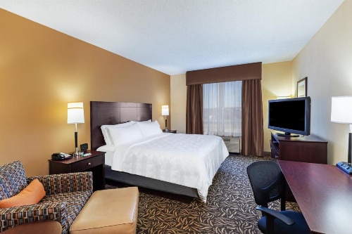 Holiday Inn Ardmore Convention Center image 39
